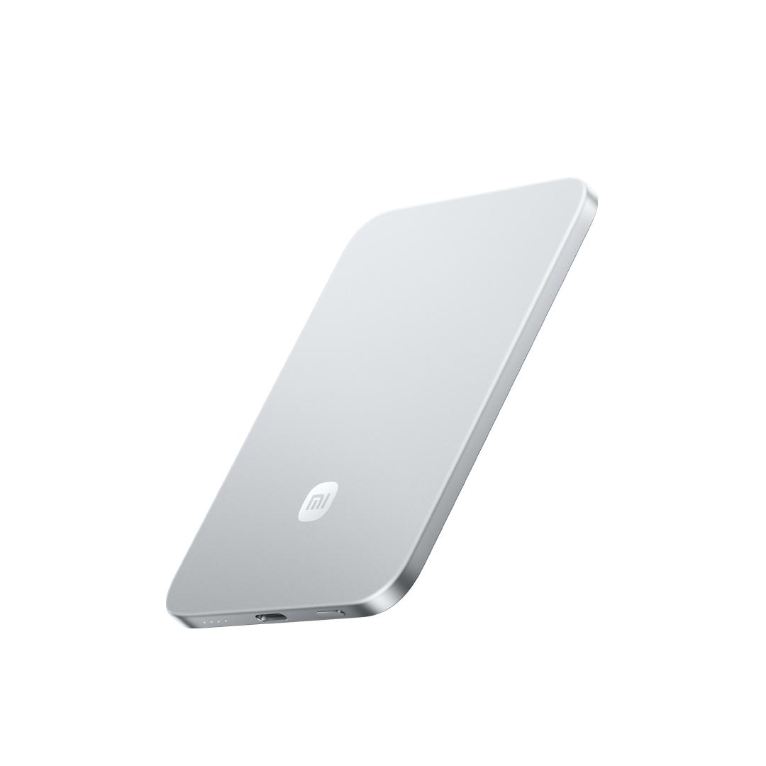 XIAOMI ULTRATHIN MAGNETIC POWER BANK 5000 15W GLACIER SILVER image 3