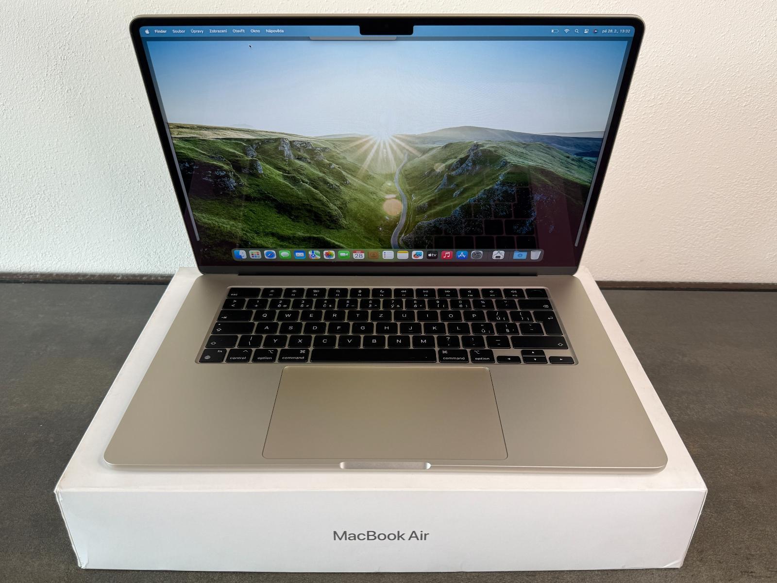 MacBook Air M3 15-inch 8GB 256GB image 3