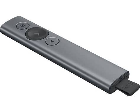 LOGITECH SPOTLIGHT PRESENTATION REMOTE image 3